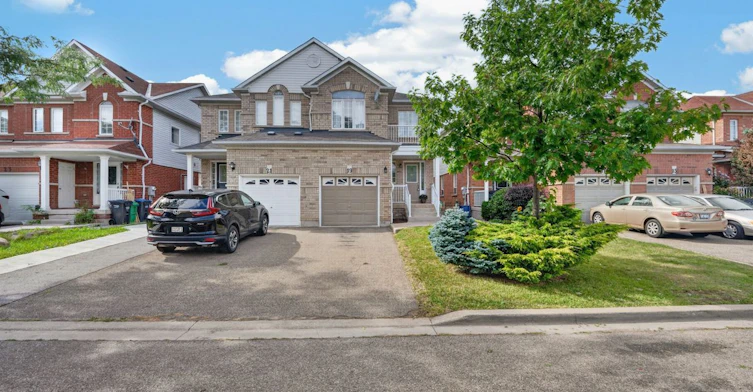 19 Mossgrove Crescent, Brampton, ON, L7A 3E6