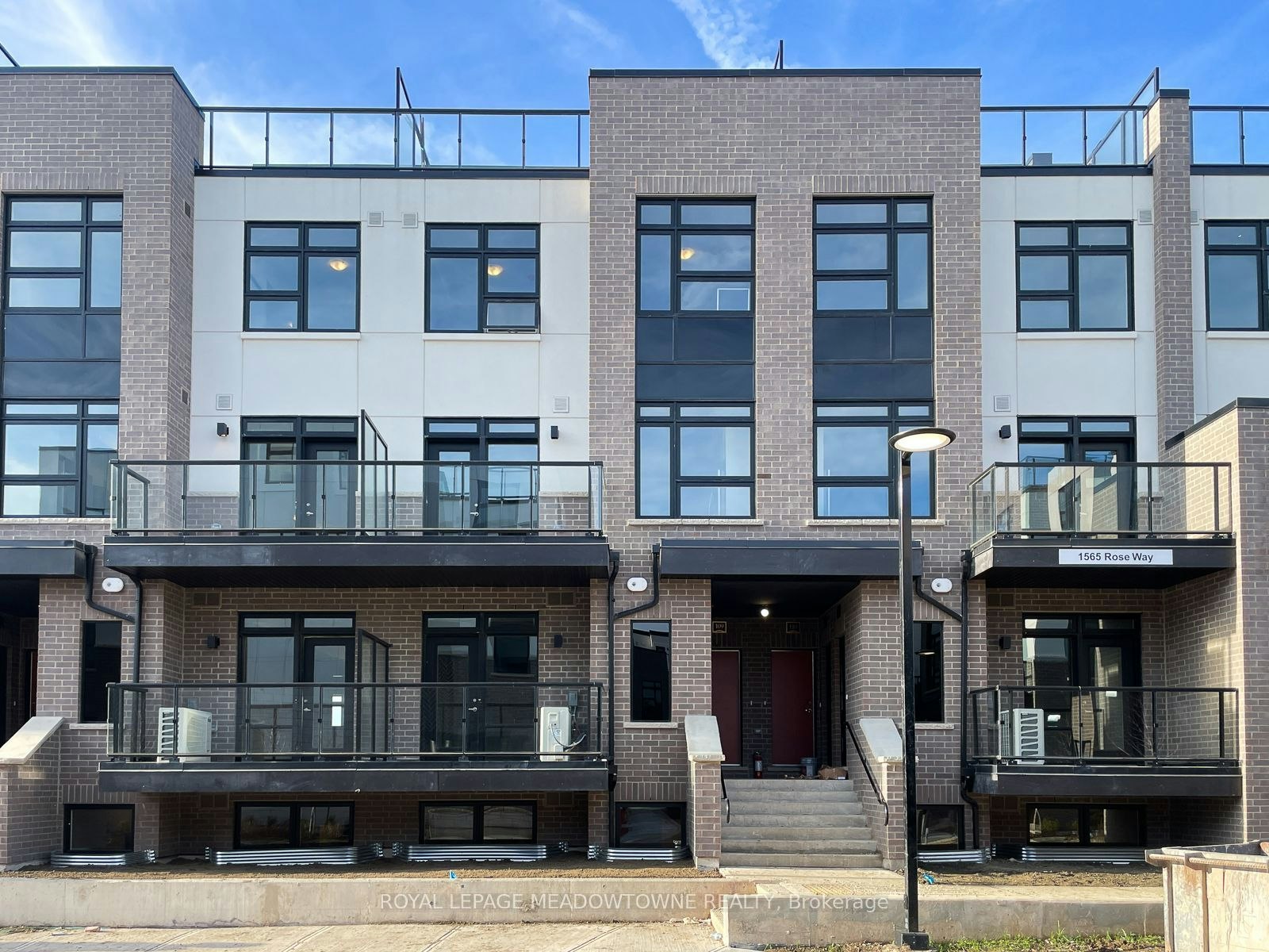 107-1565 Rose Way, Milton, ON, L9T 7E7