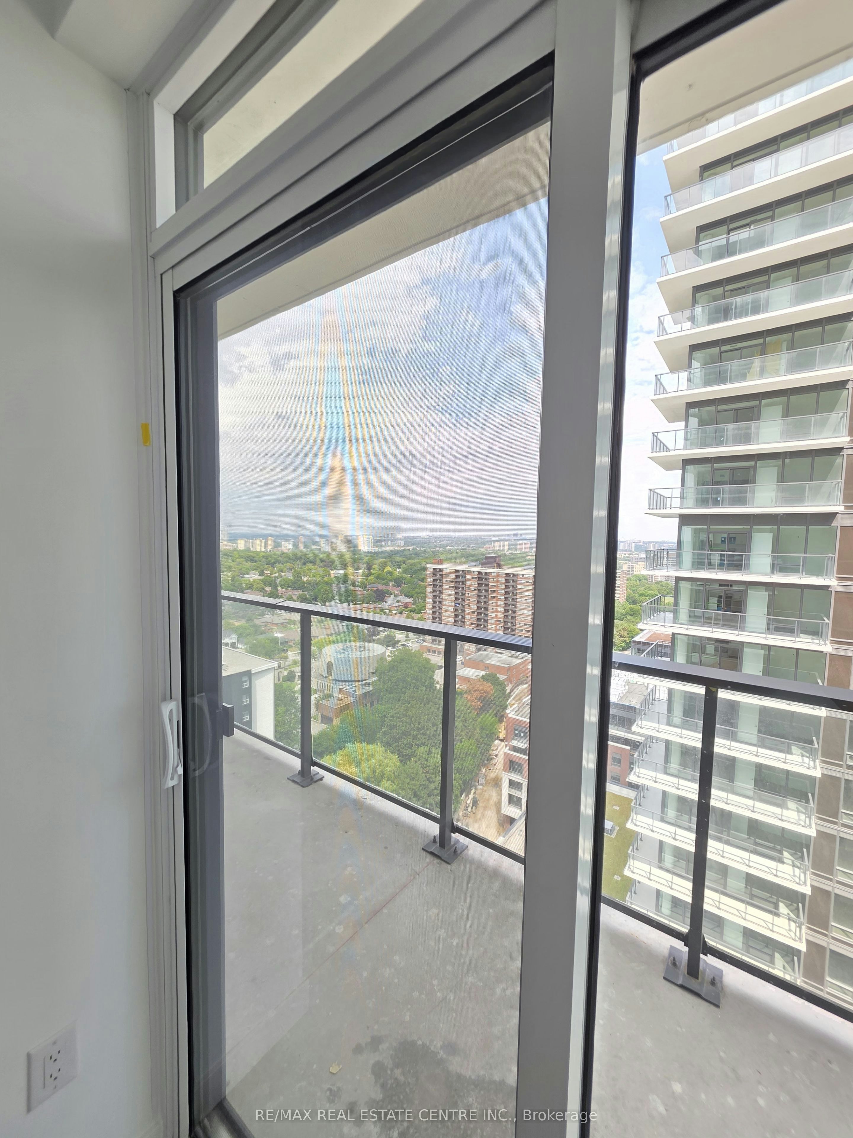 1804-4010 Eglinton Avenue W, Toronto, ON, M9A 0G5 - 8