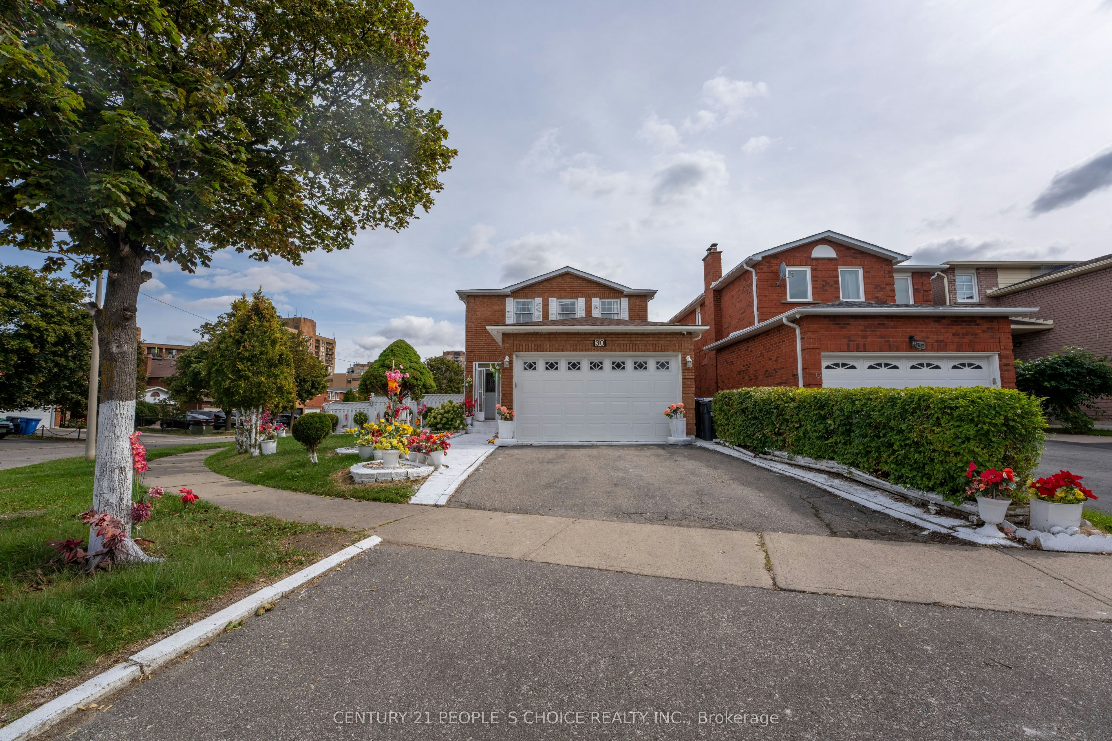 30 Daffodil Place, Brampton, ON, L6Y 3B6