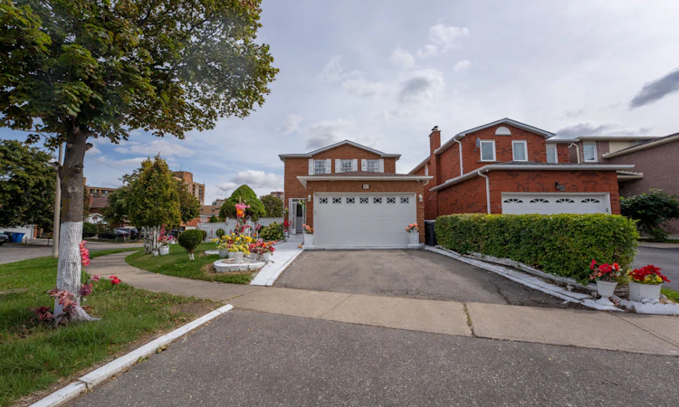 30 Daffodil Place