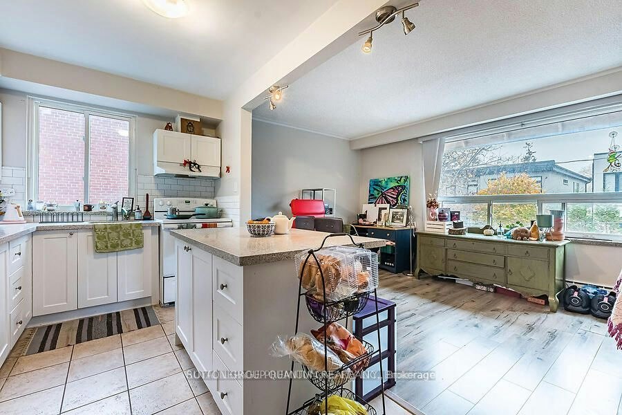UPPER APT #2-314 Lakeshore Road E, Mississauga, ON, L5G 1H4 - 3