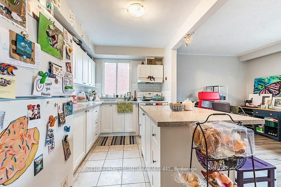 UPPER APT #2-314 Lakeshore Road E, Mississauga, ON, L5G 1H4 - 4