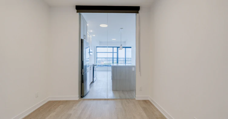 605-2946 Dundas Street W, Toronto, ON, M6P 1Y8 - 7