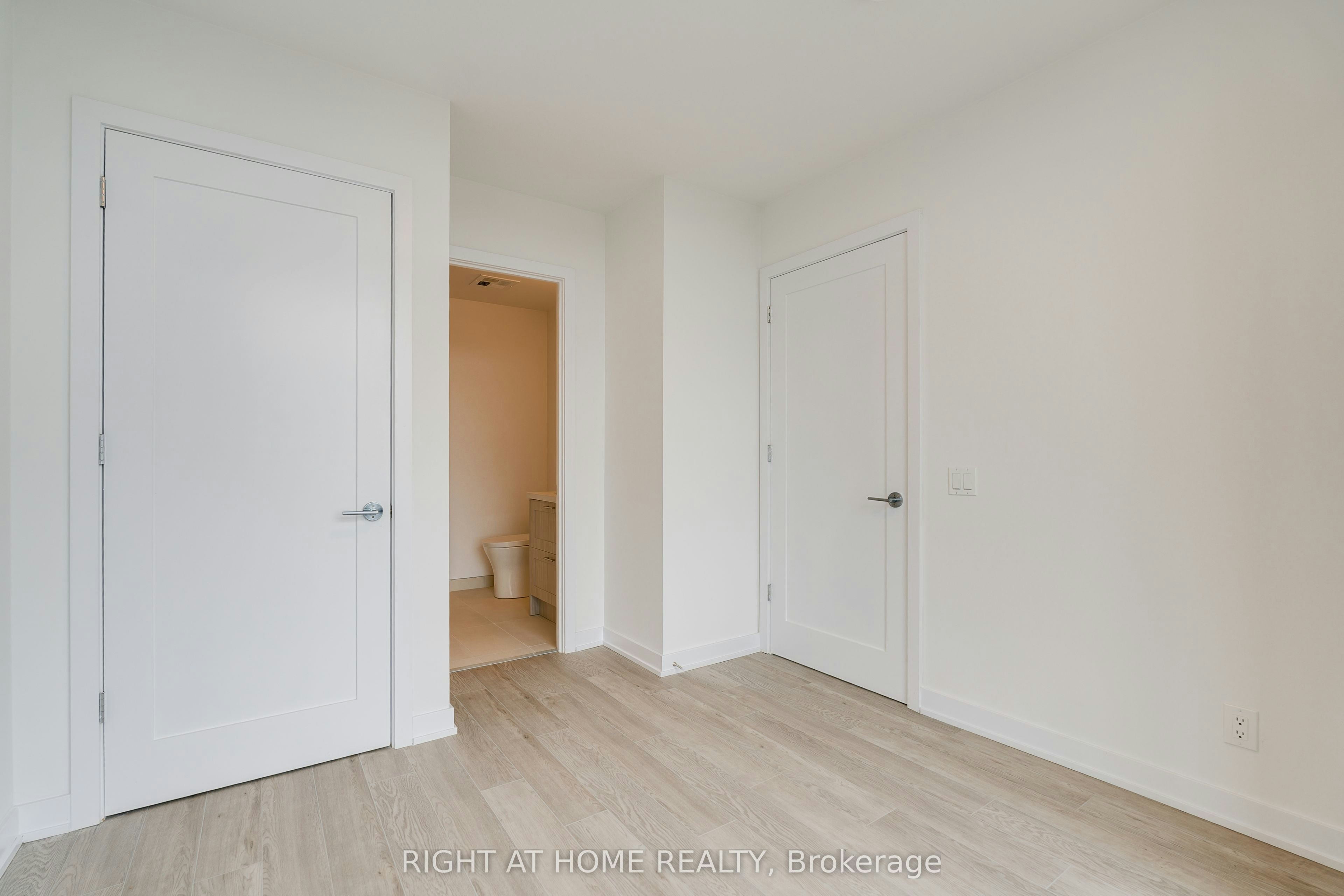 605-2946 Dundas Street W, Toronto, ON, M6P 1Y8 - 14