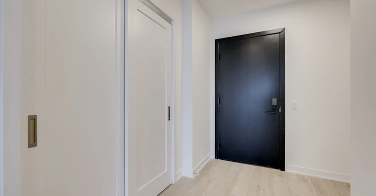 605-2946 Dundas Street W, Toronto, ON, M6P 1Y8 - 4