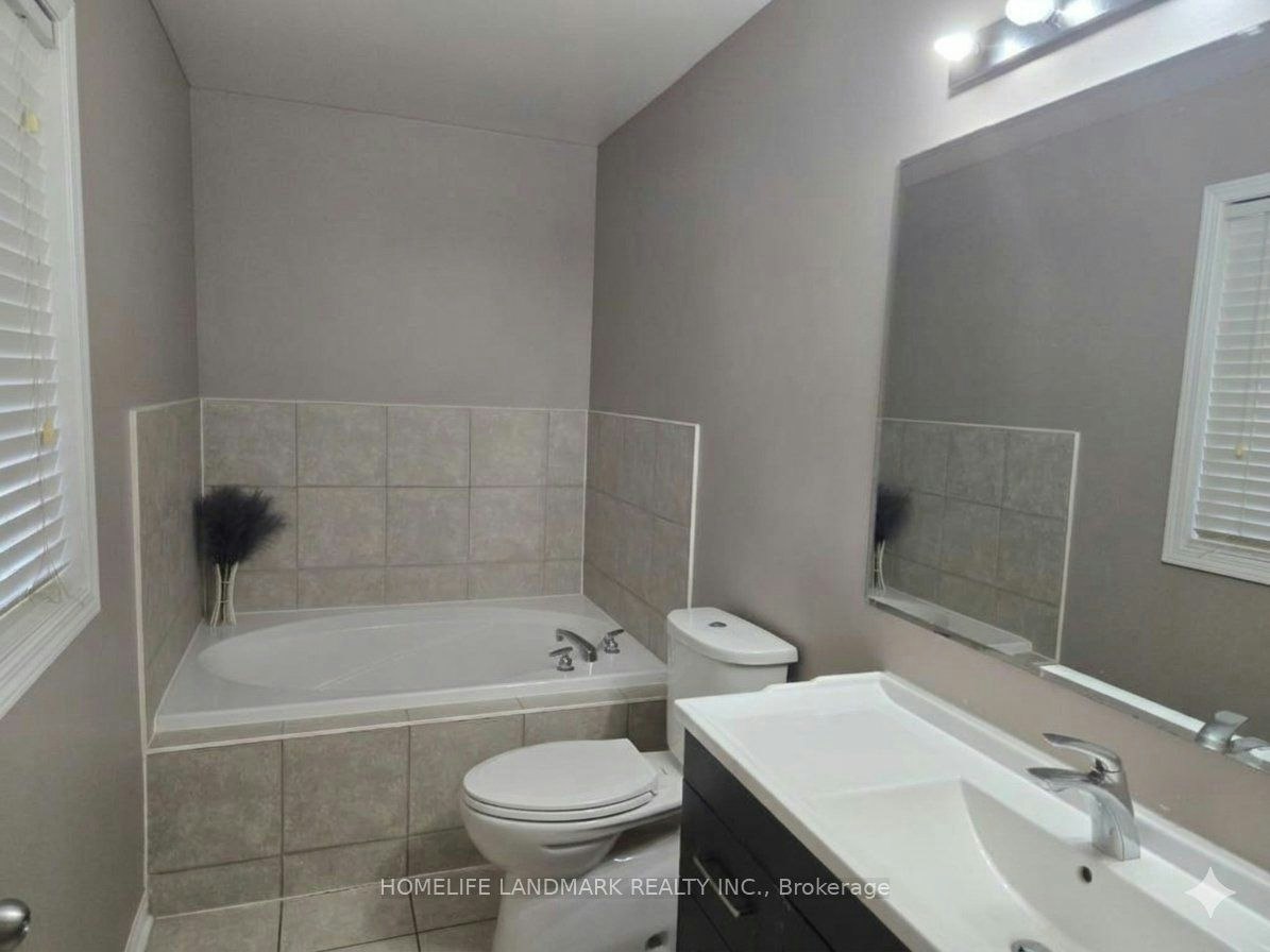 19 Wetmeadow Drive, Brampton, ON, L7A 2T6 - 10