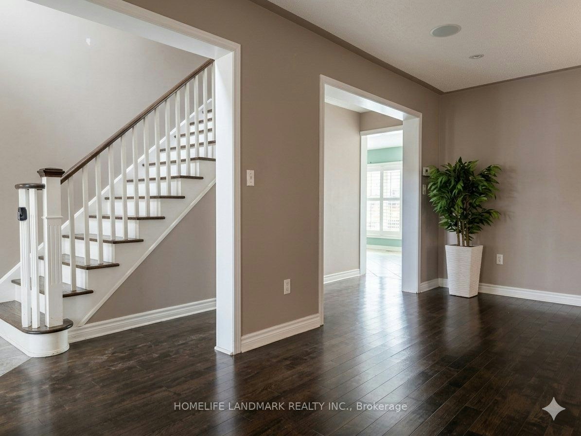 19 Wetmeadow Drive, Brampton, ON, L7A 2T6 - 4