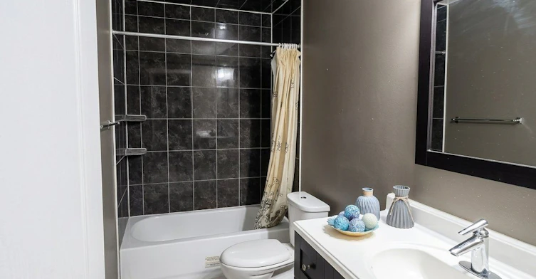 19 Wetmeadow Drive, Brampton, ON, L7A 2T6 - 11