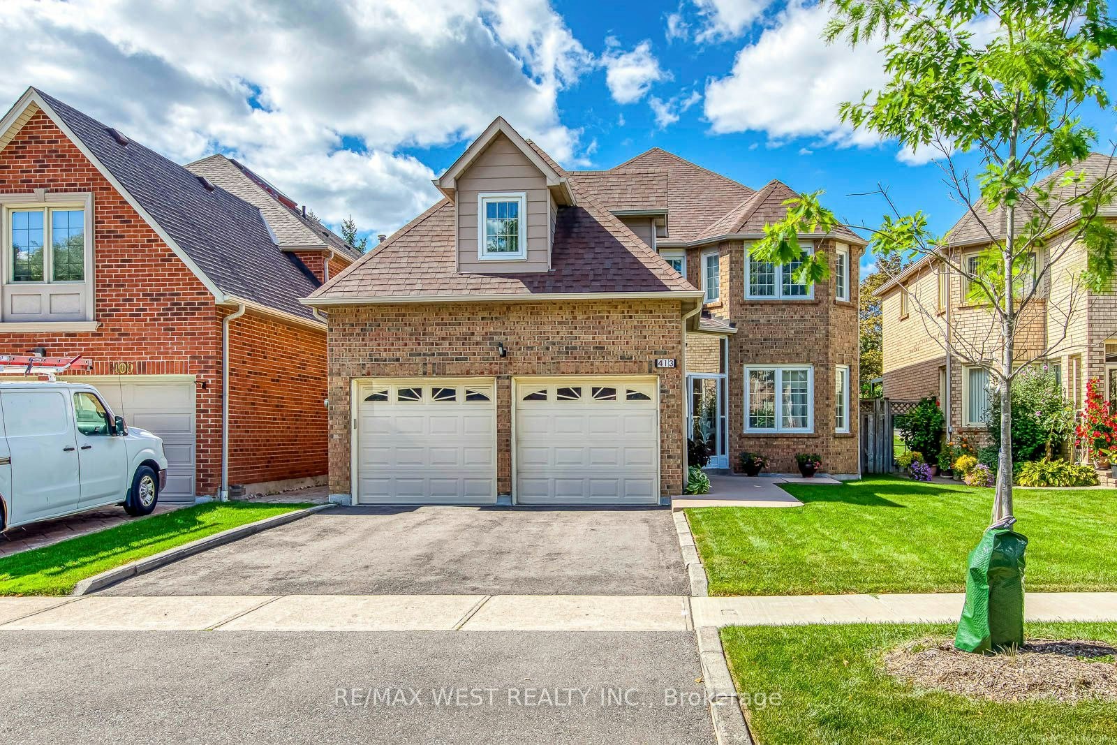 413 Camden Circle, Mississauga, ON, L4Z 2P4