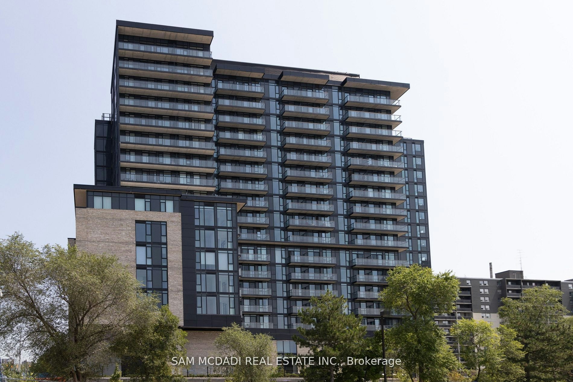 1517-86 Dundas Street E, Mississauga, ON, L5A 0B1