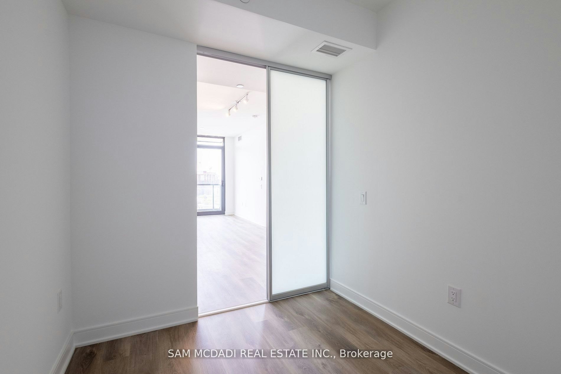 1517-86 Dundas Street E, Mississauga, ON, L5A 0B1 - 10