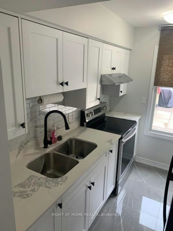 30-16 Rexdale Boulevard, Toronto, ON, M9W 5Z3 - 3