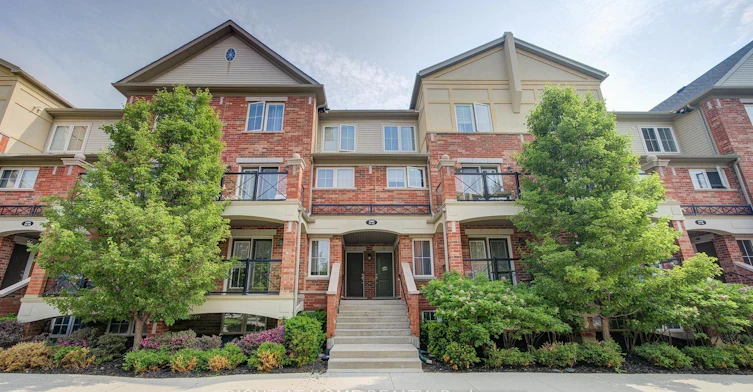 #17-2484 Post Road, Oakville, ON, L6H 0G6