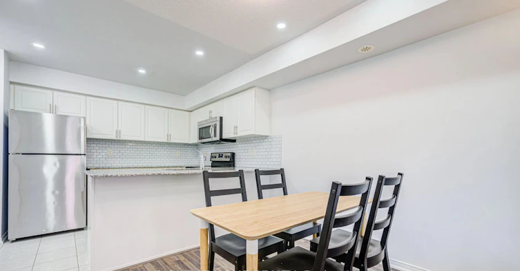 #17-2484 Post Road, Oakville, ON, L6H 0G6 - 5