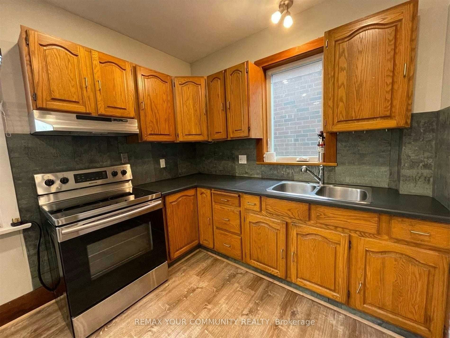 52 Seventh Street, Toronto, ON, M8V 3B2 - 2