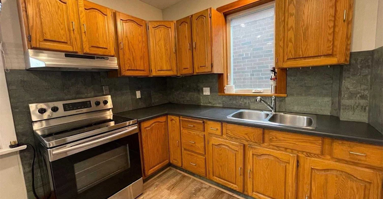 52 Seventh Street, Toronto, ON, M8V 3B2 - 2