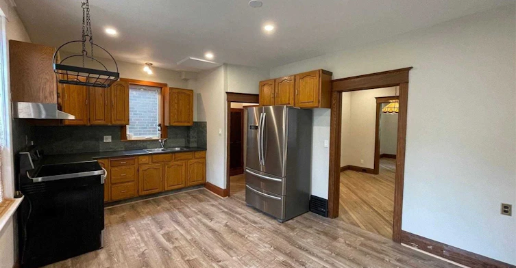 52 Seventh Street, Toronto, ON, M8V 3B2 - 4