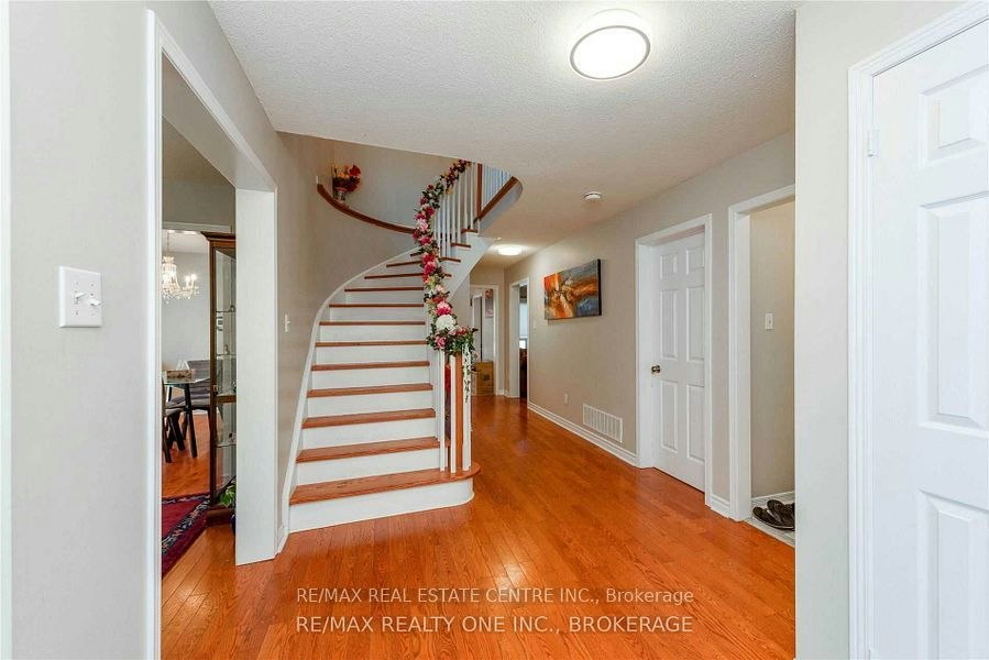 Upper-6197 Duford Drive, Mississauga, ON, L5V 1A5 - 6