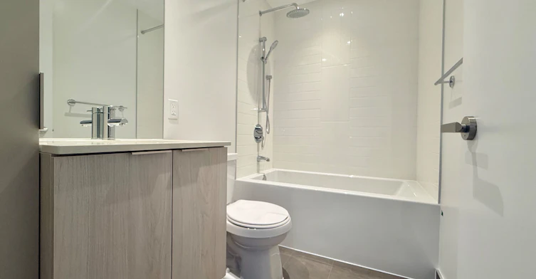 6304-448 Burnhamthorpe Road W, Mississauga, ON, L5B 0R4 - 9