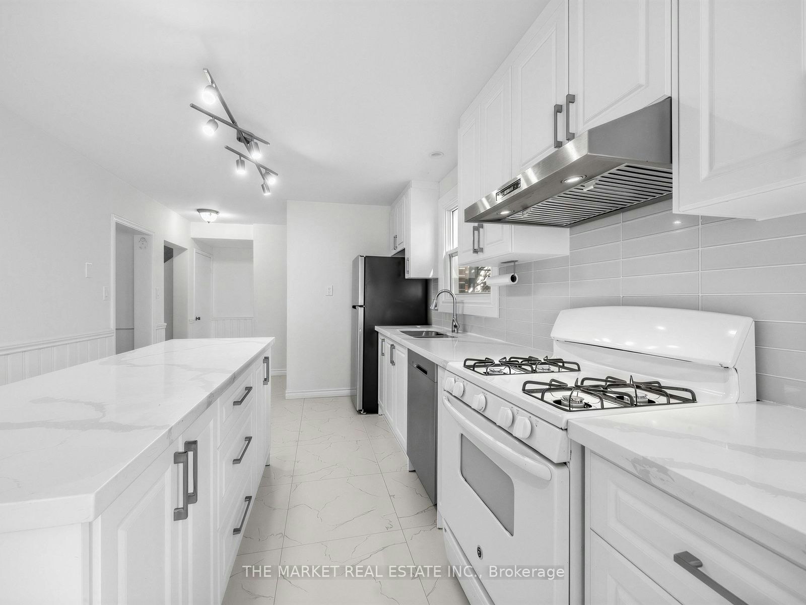 1572 Atrium Court, Mississauga, ON, L5H 2B8 - 12
