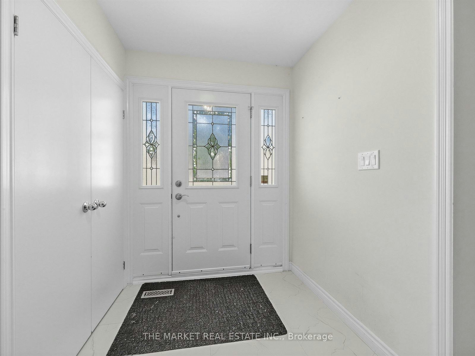 1572 Atrium Court, Mississauga, ON, L5H 2B8 - 5