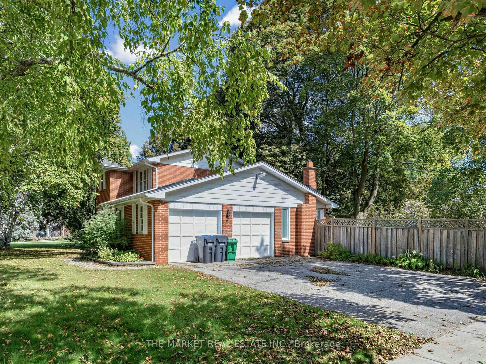 1572 Atrium Court, Mississauga, ON, L5H 2B8 - 4
