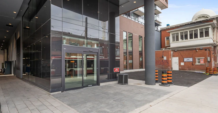 613-270 Dufferin Street, Toronto, ON, M6K 1Z6
