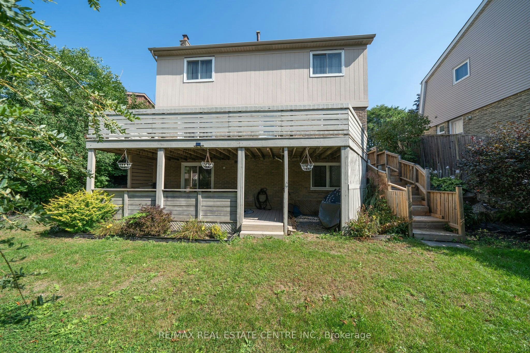 44 Madelaine Crescent, Brampton, ON, L6S 2Y9