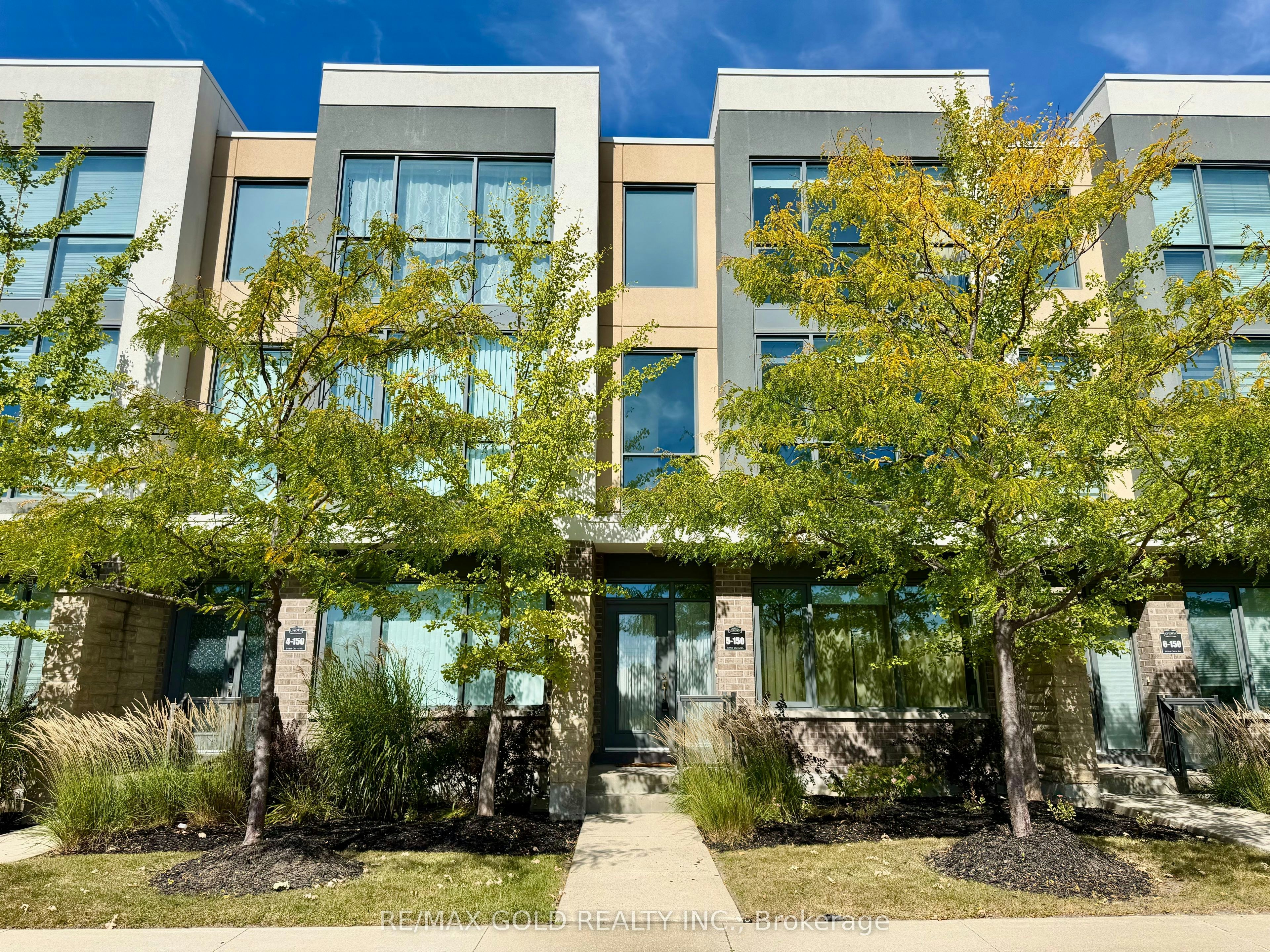 5-150 Little Creek Road, Mississauga, ON, L5R 0E9