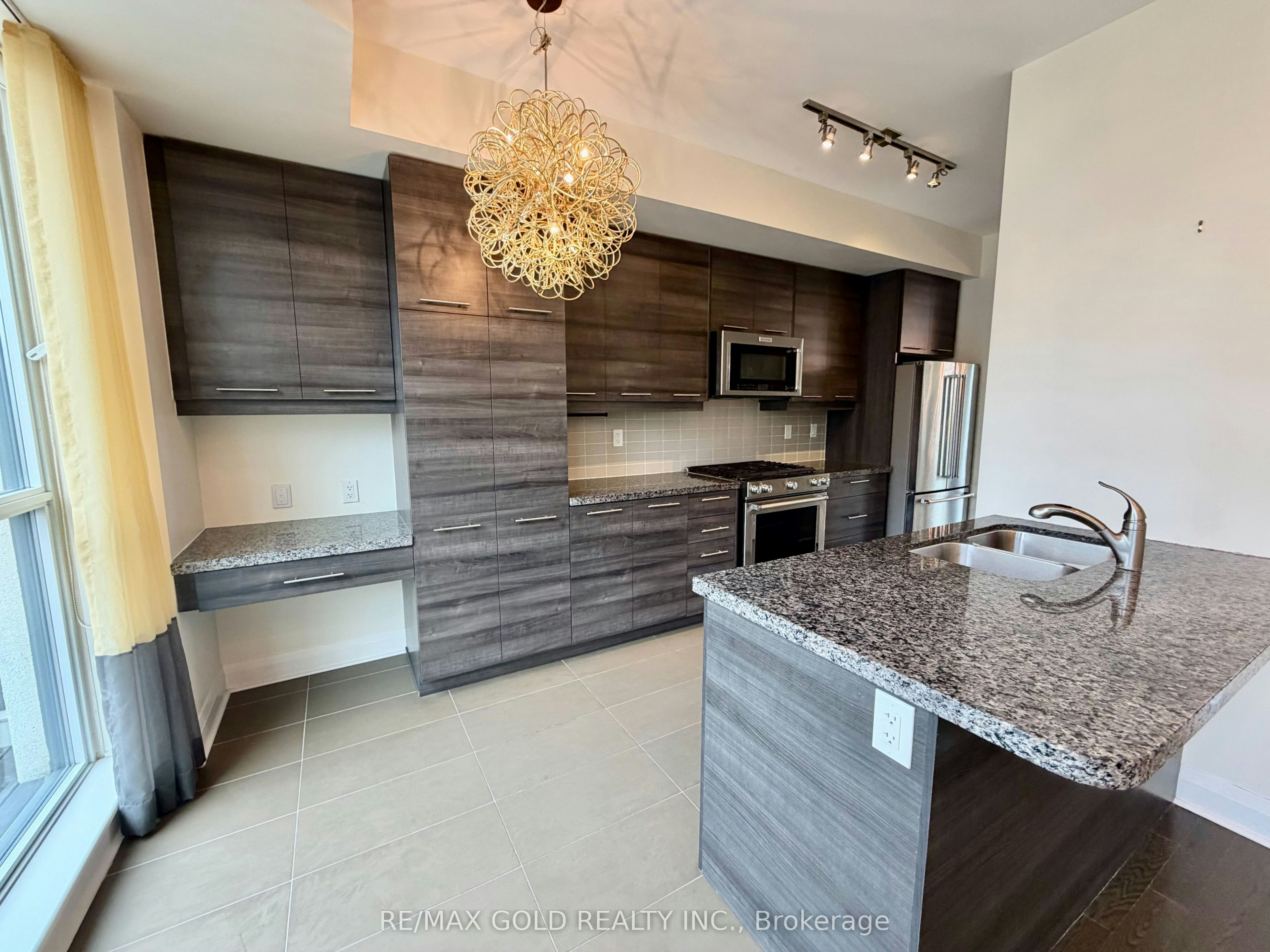 5-150 Little Creek Road, Mississauga, ON, L5R 0E9 - 6