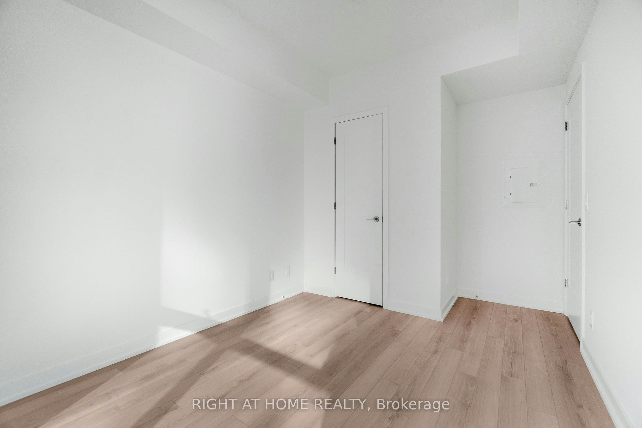 902-3071 Trafalgar Road, Oakville, ON, L6H 8C6 - 25