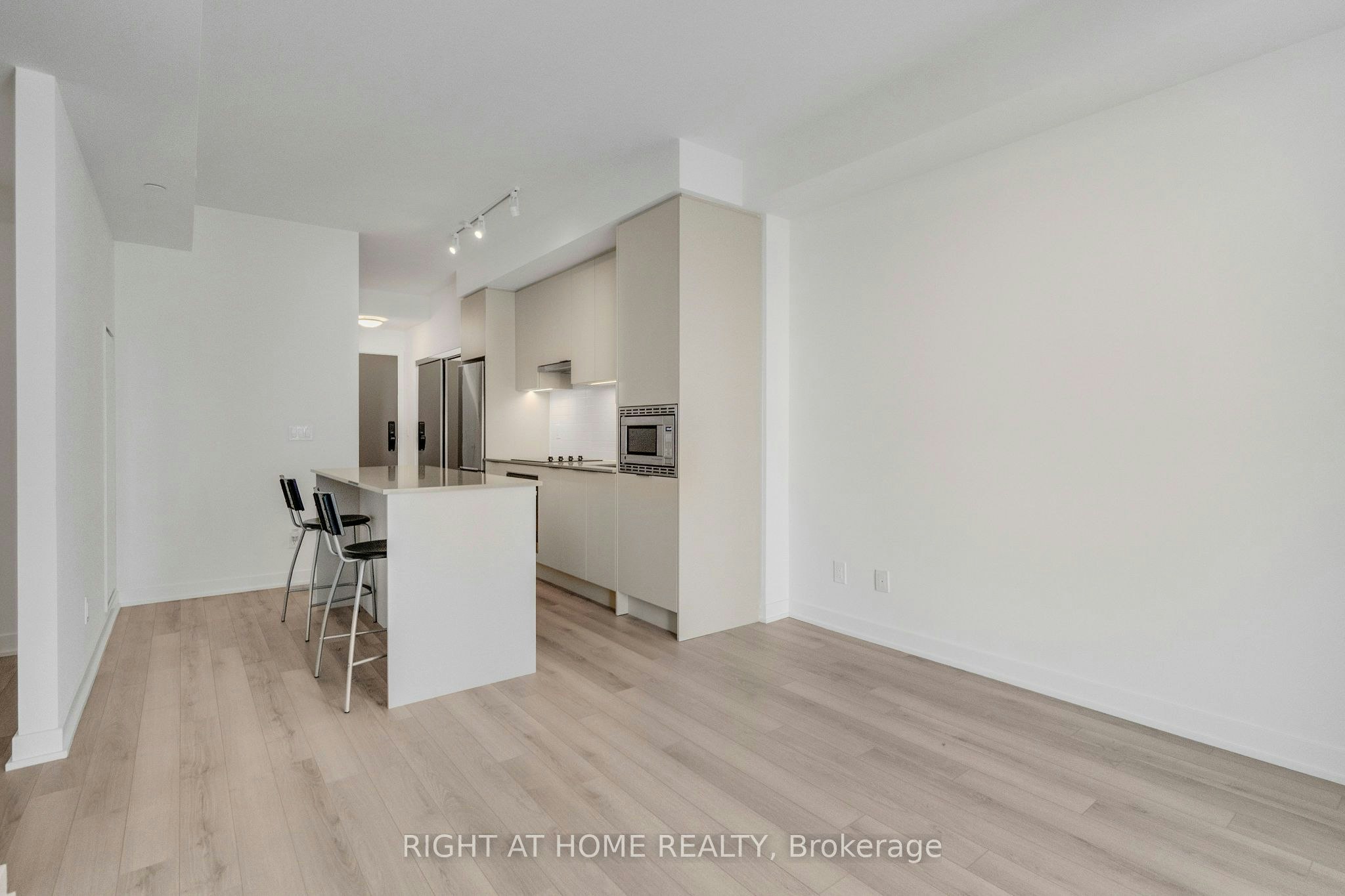 902-3071 Trafalgar Road, Oakville, ON, L6H 8C6 - 11