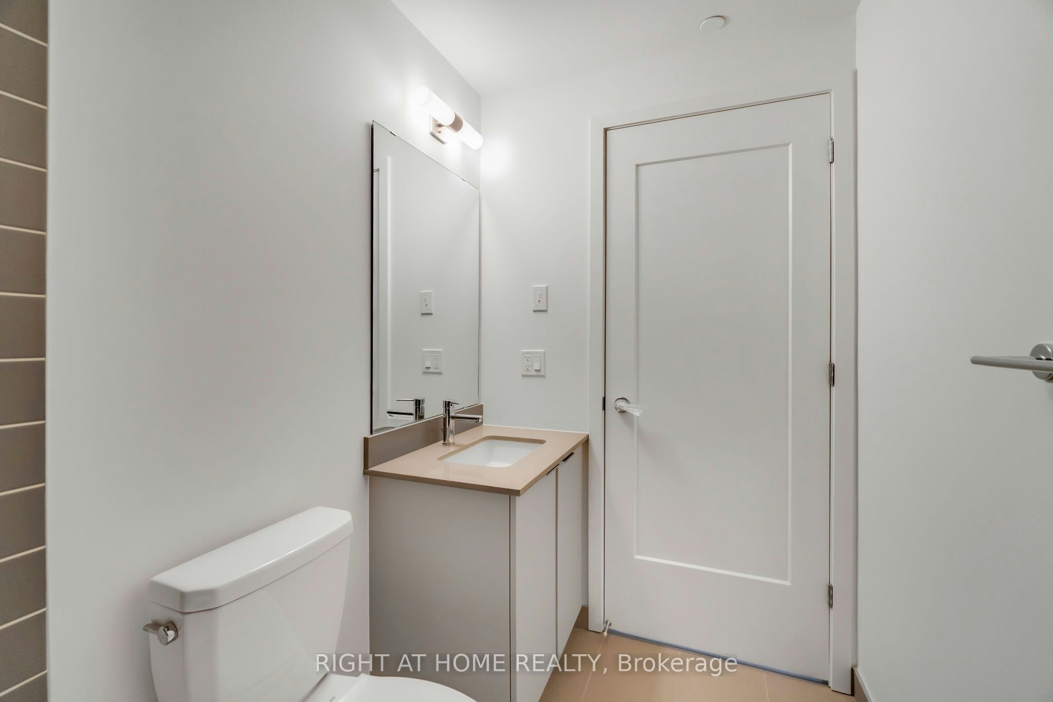 902-3071 Trafalgar Road, Oakville, ON, L6H 8C6 - 27
