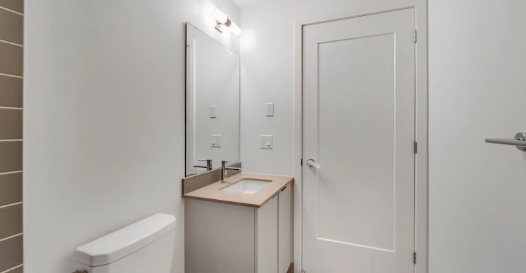 902-3071 Trafalgar Road, Oakville, ON, L6H 8C6 - 27