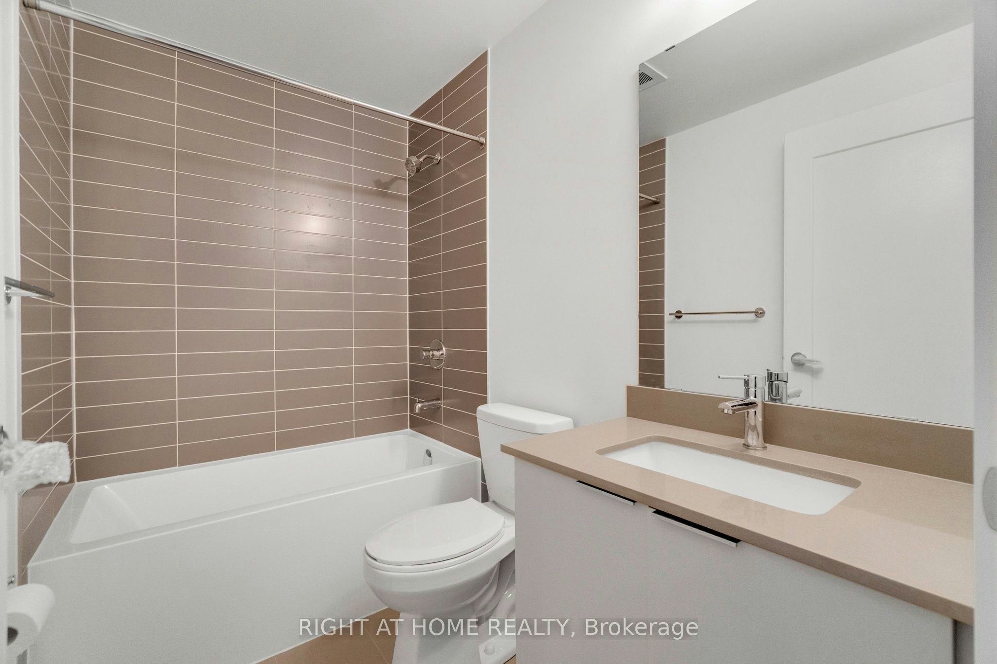 902-3071 Trafalgar Road, Oakville, ON, L6H 8C6 - 26