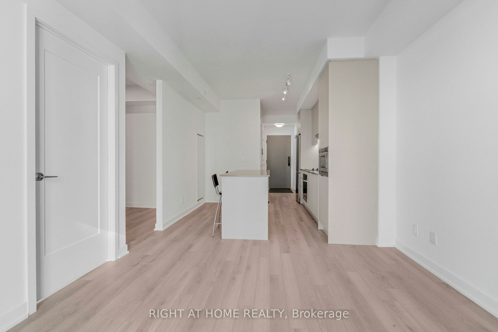 902-3071 Trafalgar Road, Oakville, ON, L6H 8C6 - 13