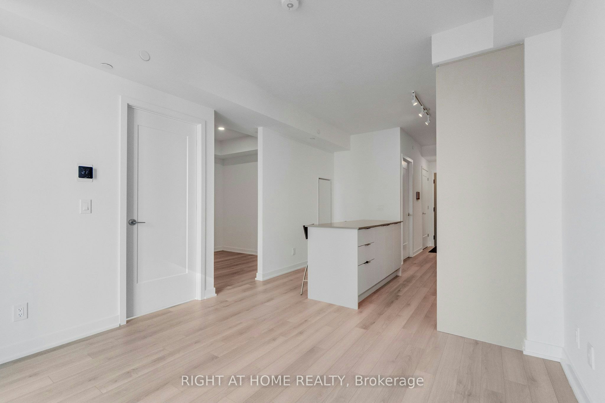 902-3071 Trafalgar Road, Oakville, ON, L6H 8C6 - 12