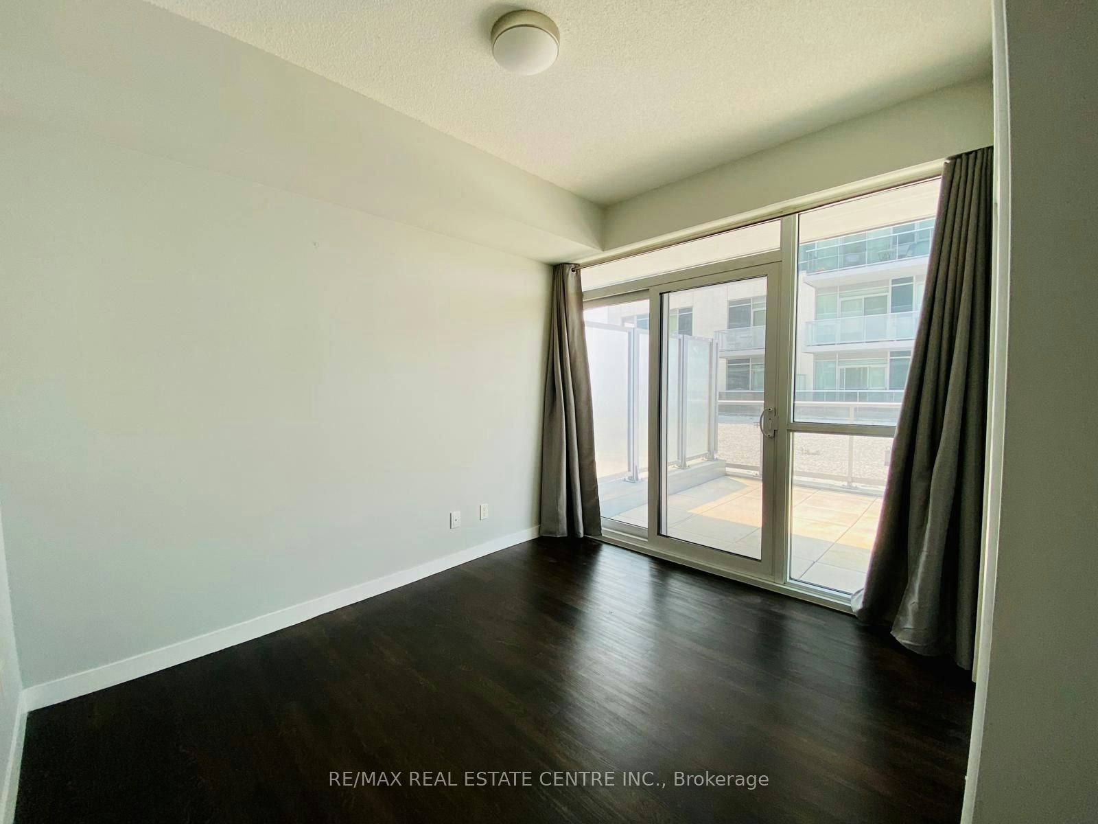 1008-2087 Fairview Street, Burlington, ON, L6R 0E5 - 18