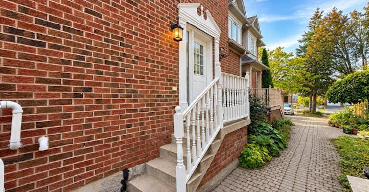 135 Ural Circle, Brampton, ON, L6R 1J6
