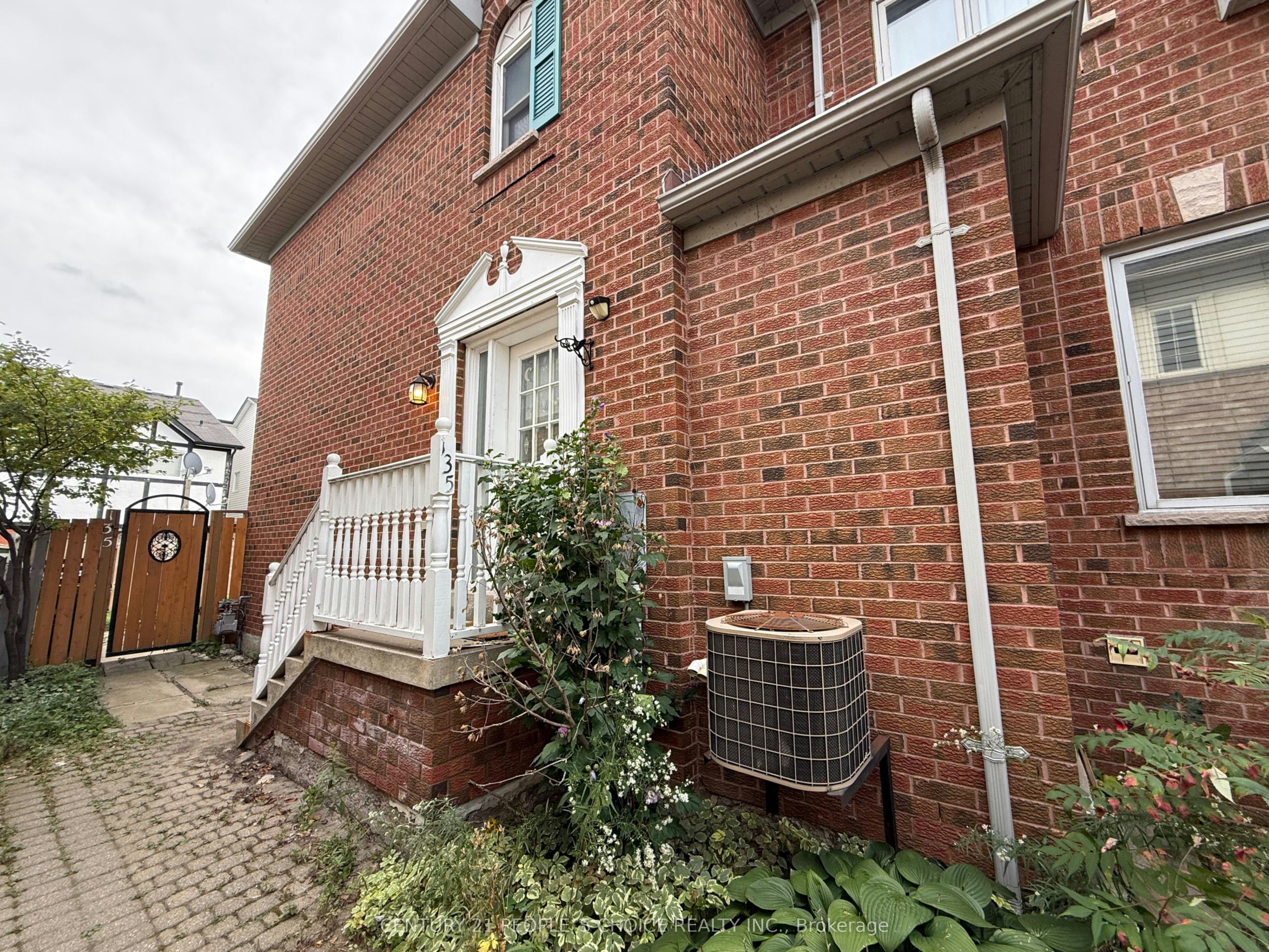 135 Ural Circle, Brampton, ON, L6R 1J6 - 18