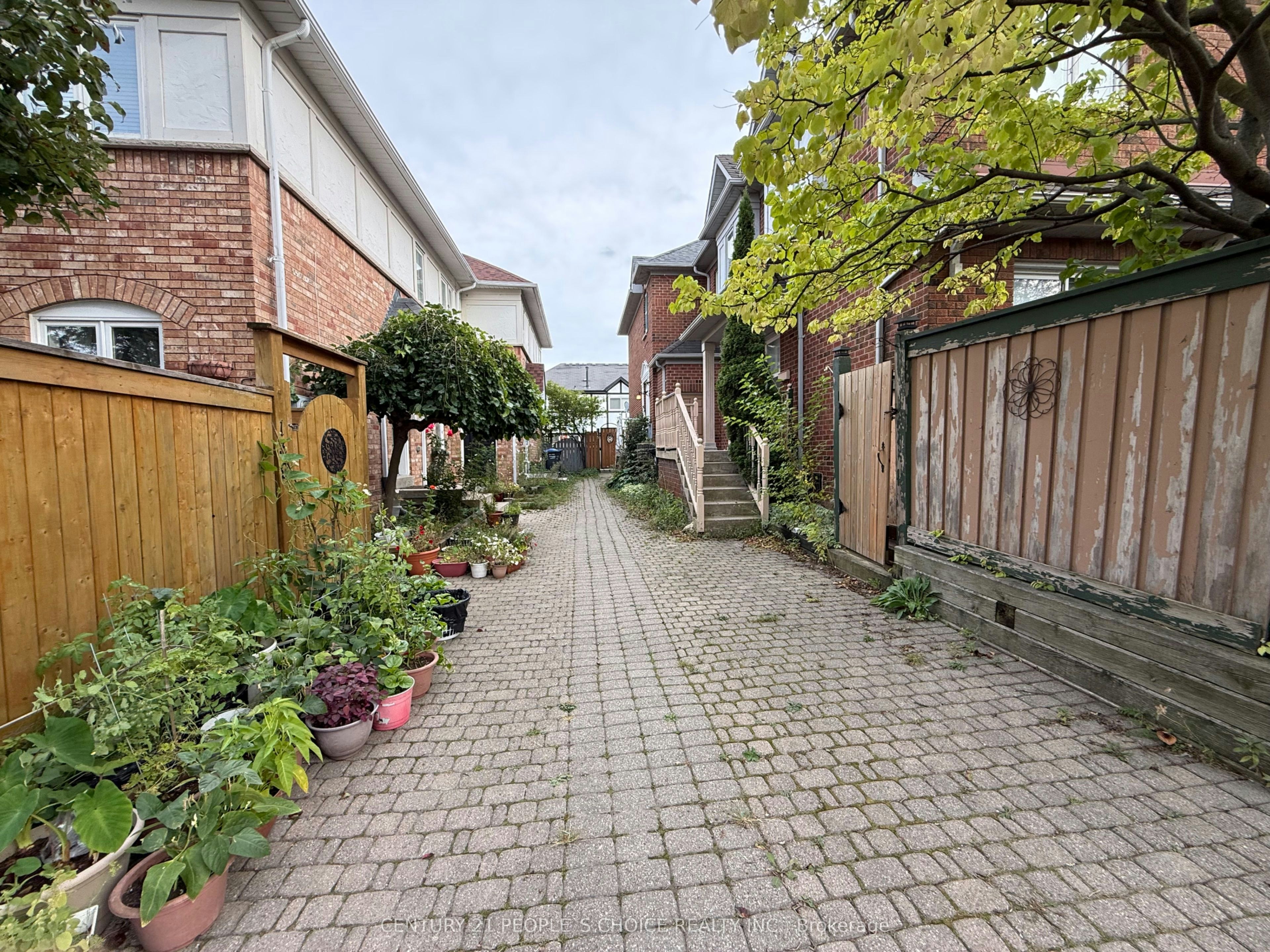135 Ural Circle, Brampton, ON, L6R 1J6 - 19