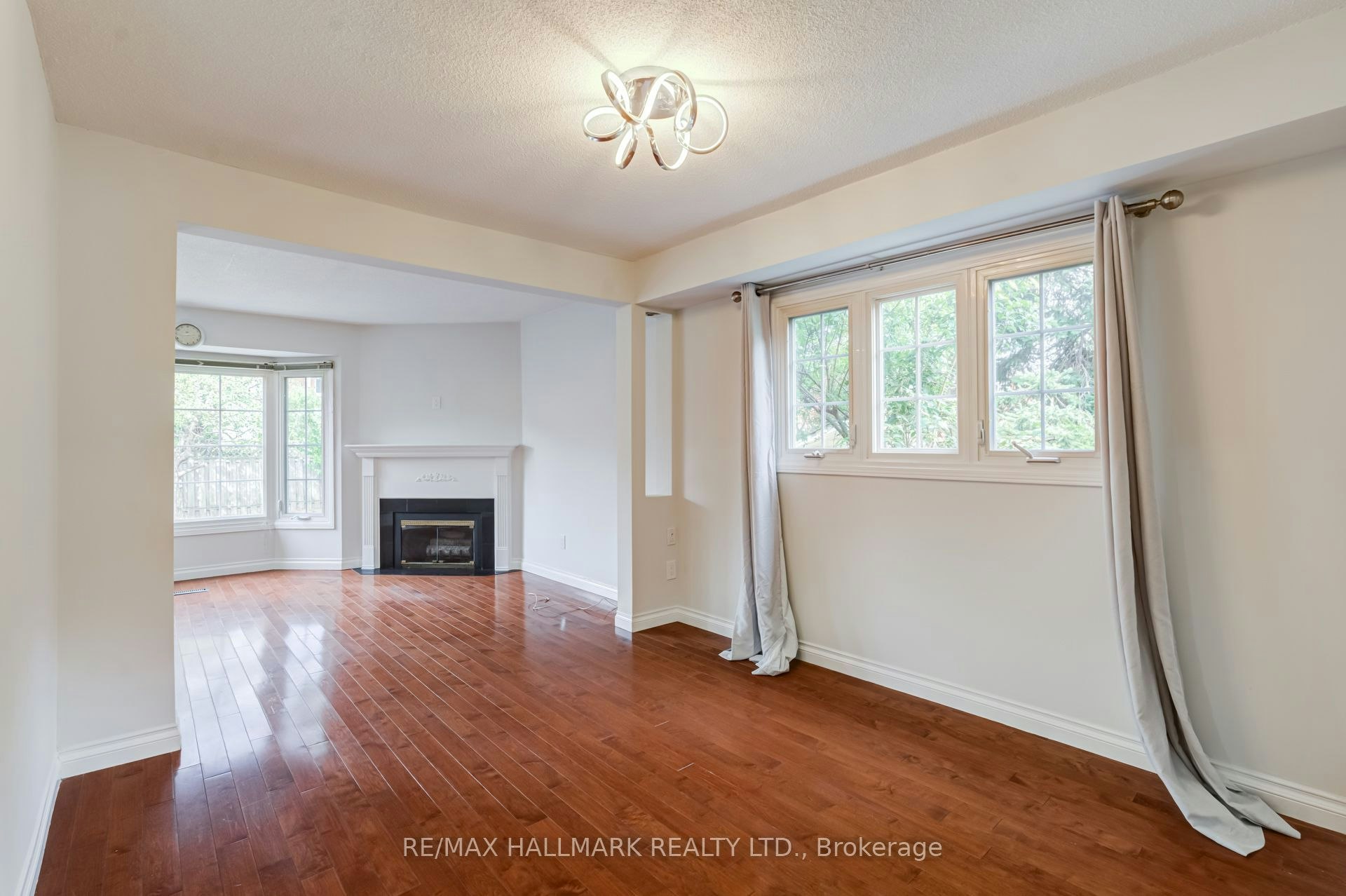 5031 Northern Lights Circle, Mississauga, ON, L5R 2P7 - 9