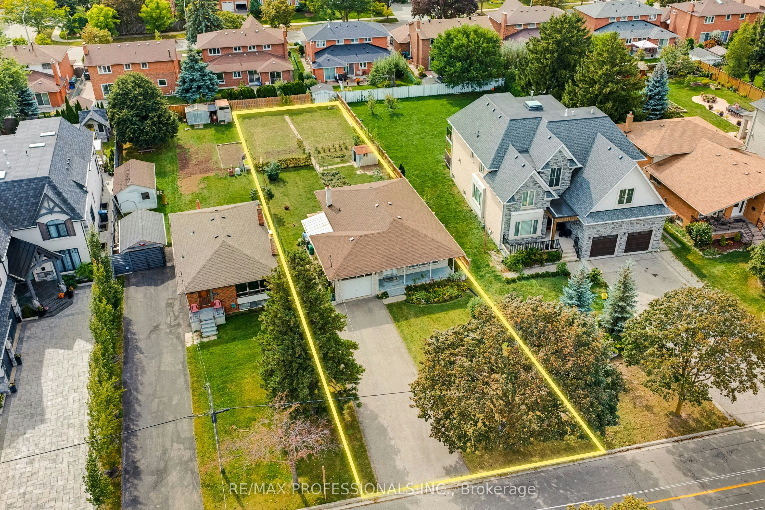 4038 Wilcox Road, Mississauga, ON, L4Z 1B7
