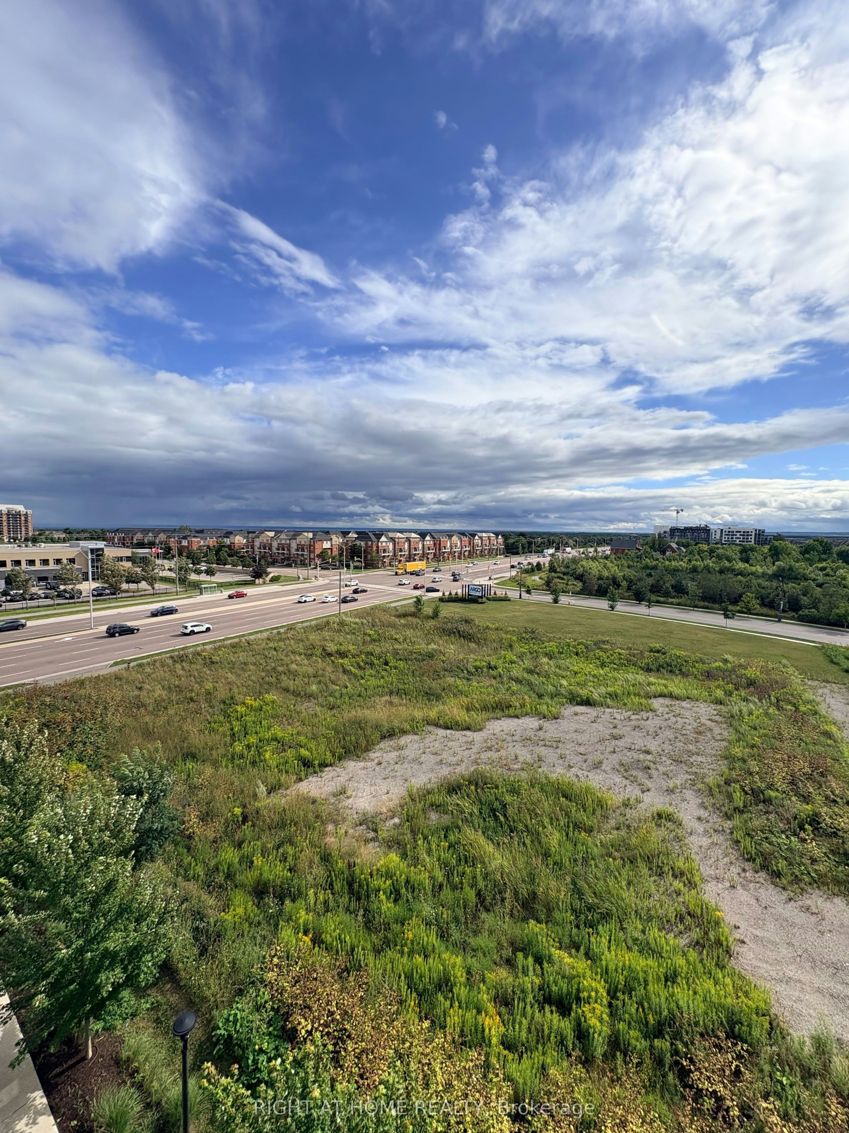 527-102 Grovewood Common, Oakville, ON, L6H 0X2 - 14