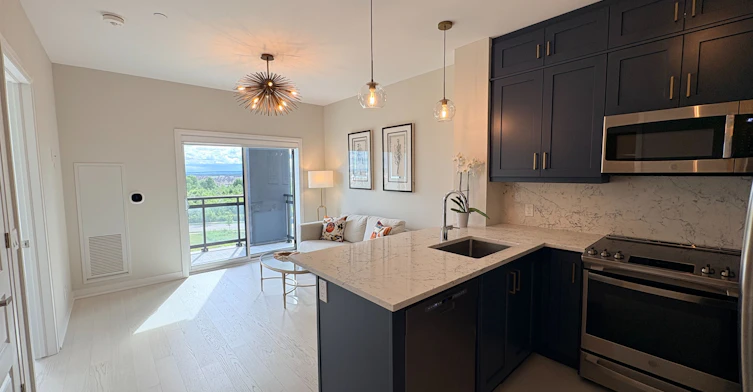 527-102 Grovewood Common, Oakville, ON, L6H 0X2 - 2