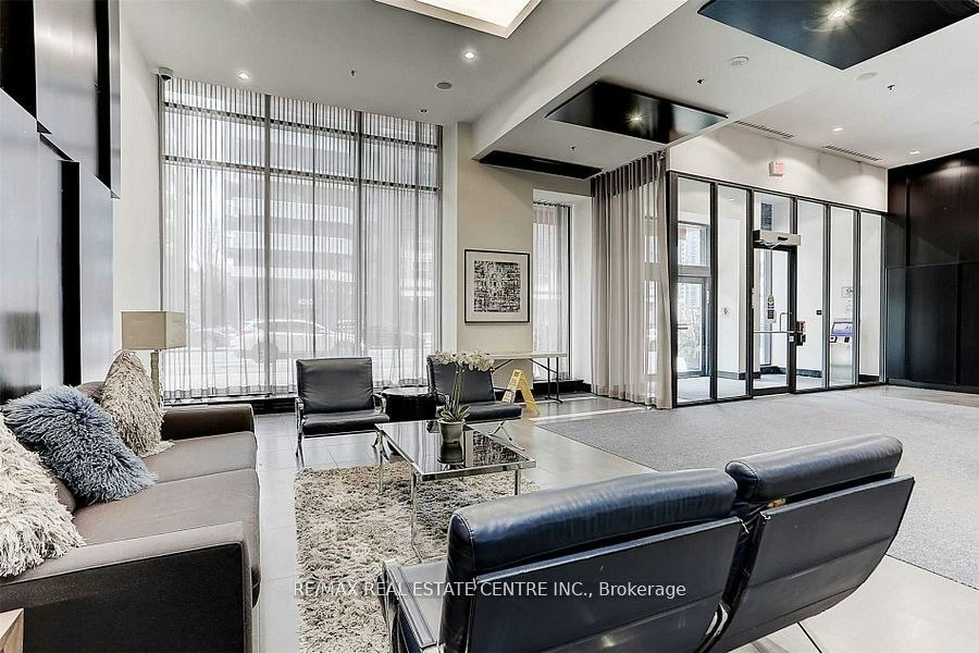 2104-4070 Confederation Parkway, Mississauga, ON, L5B 0E9 - 3