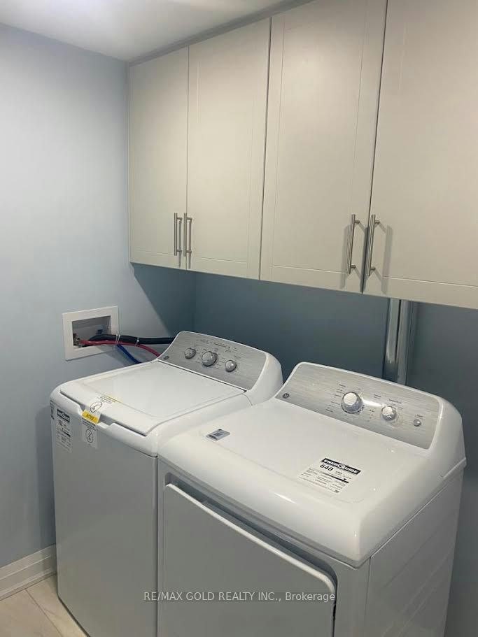 Lower-172 Golden Springs Drive, Brampton, ON, L7A 4N4 - 3