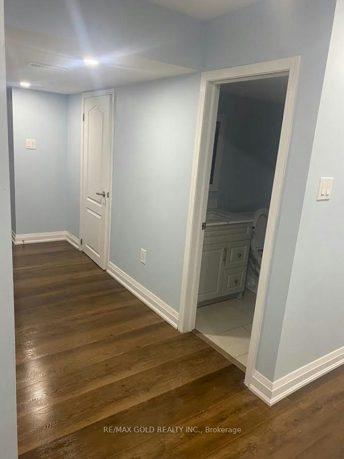 Lower-172 Golden Springs Drive, Brampton, ON, L7A 4N4 - 9