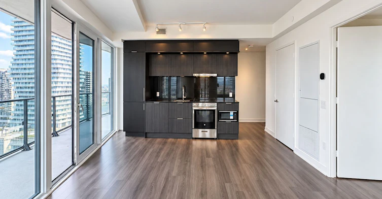 1304-448 Burnhamthorpe Road W, Mississauga, ON, L5B 0R4 - 3